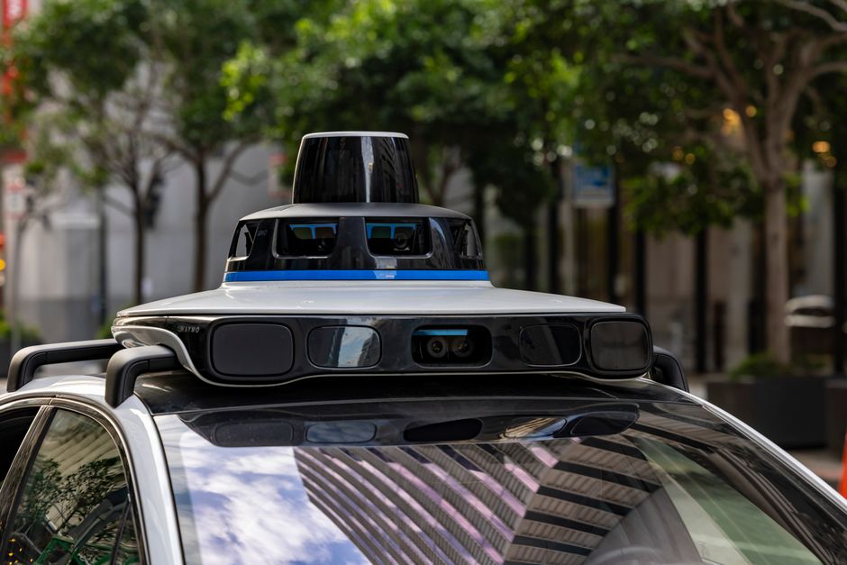 Unlocking the Future: A Deep Dive into Autonomous Vehicles & Self-Driving Tech