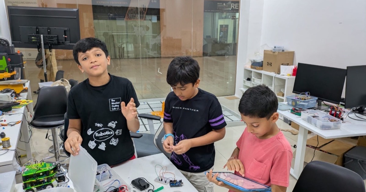 MakerWorks - Beginner Level Program | Robotics & Coding for Kids in Mumbai