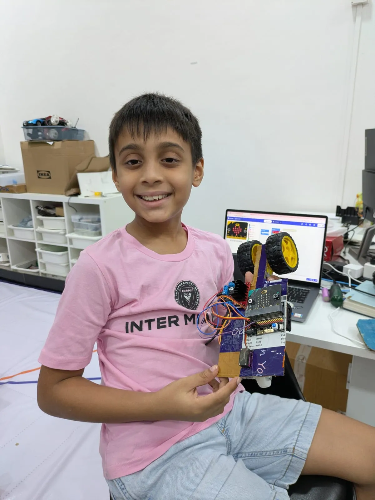 Student presenting project